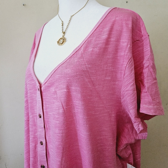 Size XXL Old Navy Hot Pink Short Sleeved V Neck Button Up Front Women's Summer - Picture 9 of 16